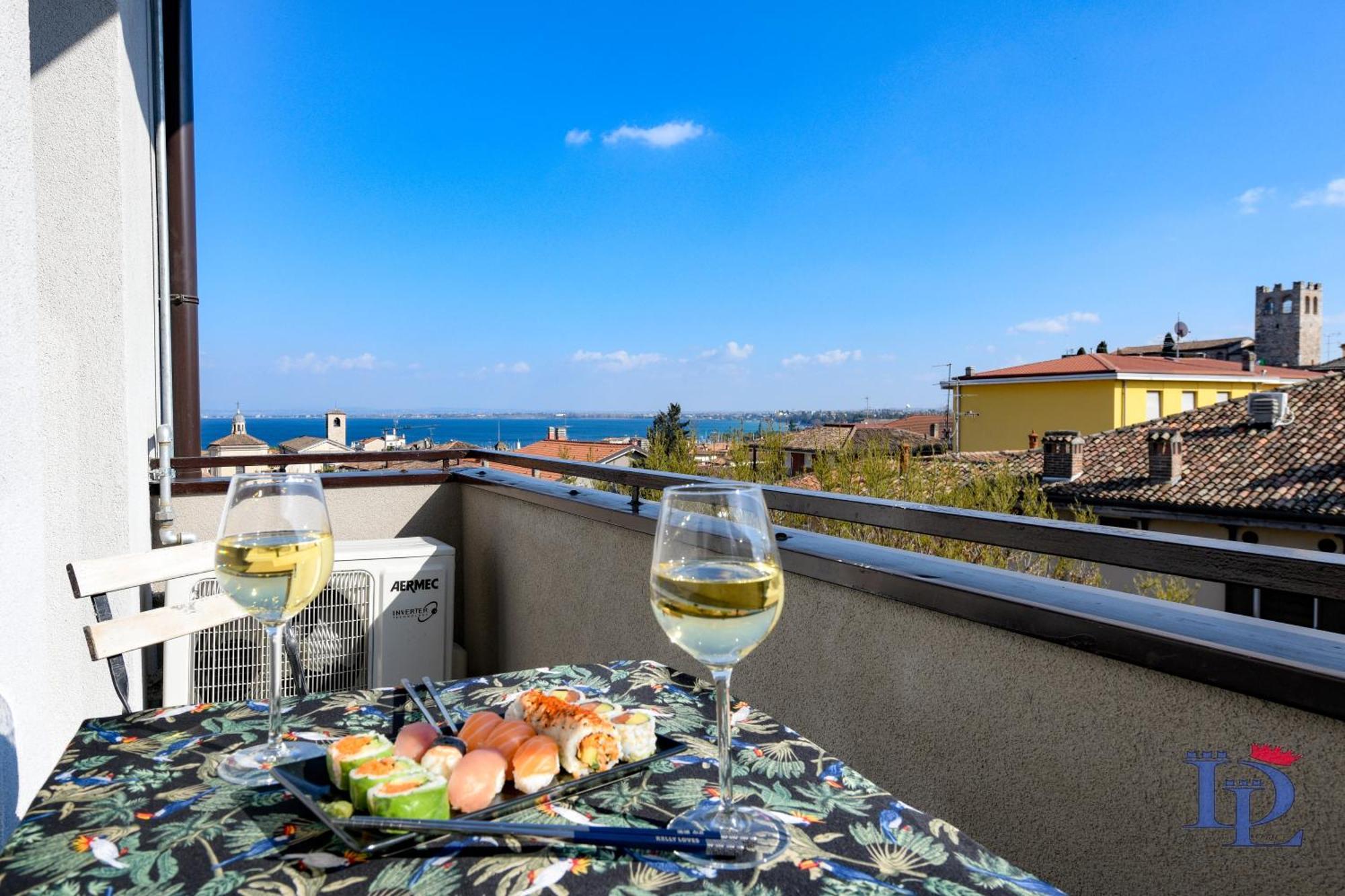 Desenzanoloft Official Partner Marriott Homes & - Smiling In Desenzano View Desenzano del Garda
