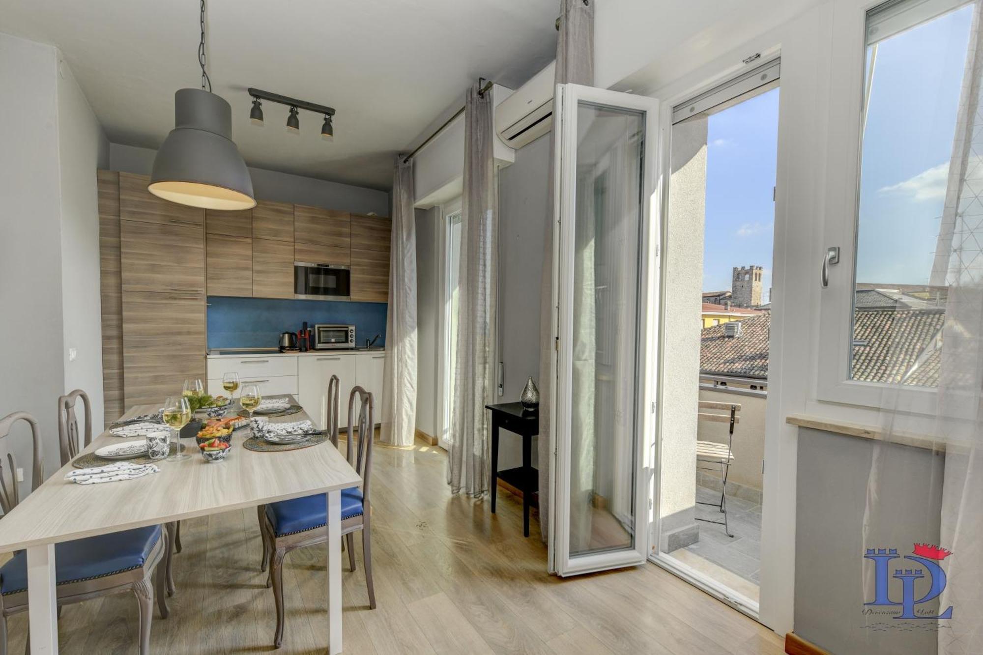 Appartement Desenzanoloft Official Partner Marriott Homes & - Smiling In Desenzano View